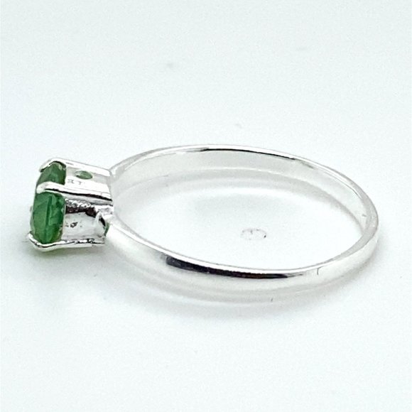 Peridot 1.39ct Platinum Finish Solid 925 Sterling Silver Ring - Picture 7 of 7